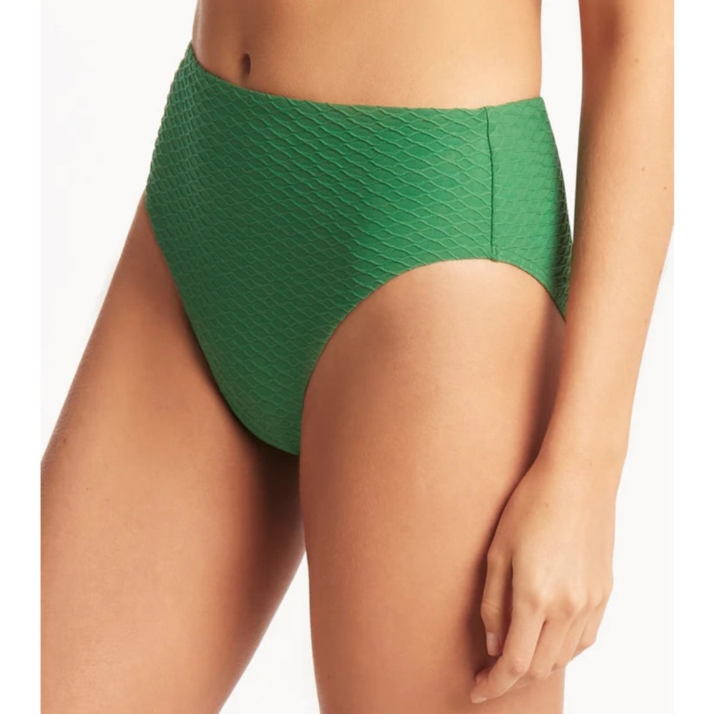 Sea level swim Australia Honeycomb cross front and high waist bottom size 8 US